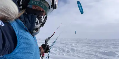 Des pôles aux abysses : les nouveaux explorateurs scientifiques divisent la recherche