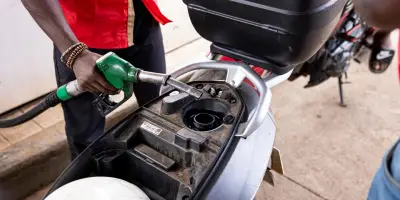 Face au choc pétrolier attendu, les préfets d'outre-mer peinent à rassurer