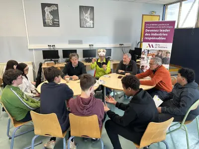Forum des métiers au collège Jean-Moulin de Saint-Paul-lès-Dax pour 90 élèves