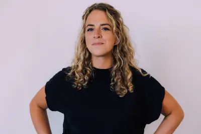 Julie Conti quitte France Inter après une blague controversée sur Sophia Aram