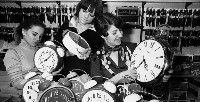 Le changement d'heure, une histoire française : de l'heure Giscard aux débats actuels