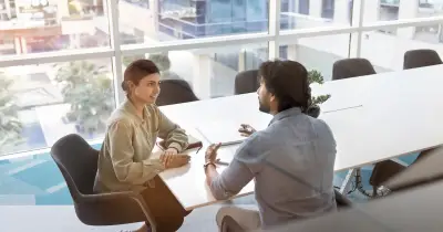 Le film 'Gourou' met en lumière les dérives du coaching non réglementé