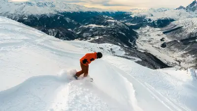 Snowboarder britannique décède après une chute de 100 mètres en hors-piste en Savoie