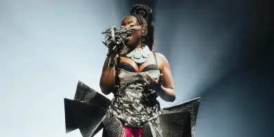 Théodora crée la surprise au Zénith de Paris en duo avec Gims