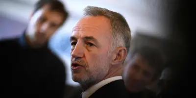 Violences sexuelles dans le périscolaire : Emmanuel Grégoire reçoit les parents d'élèves