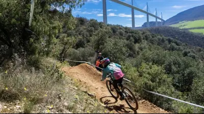 VTT à Millau : un adolescent de 16 ans héliporté en urgence après une grave chute