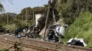 Accident mortel à Saint-Raphaël : un poids lourd bloqué au passage à niveau percuté par un train