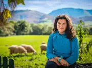 Amanda et Marine, jeunes agricultrices qui brisent les stéréotypes dans les Pyrénées