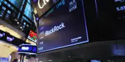 BlackRock restreint les retraits d'un fonds de crédit privé, secouant le secteur