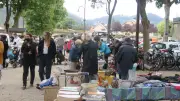 Brocante solidaire à Marvejols : un succès pour financer les projets scolaires