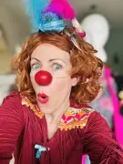 Cécile Vancayzeele présente 'Angie et le Grand Tout' à l'Hacienda de Gouts