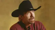 Chuck Norris, légende du cinéma d'action, s'éteint à 86 ans