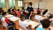 Écoles : fin du masque extérieur, un seul test et attestation supprimée après les vacances