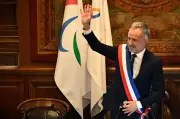 Emmanuel Grégoire officiellement intronisé maire de Paris après sa victoire électorale