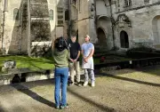 Erreur de localisation dans « La Meilleure Boulangerie de France » sur M6 : l'abbaye de Saintes confondue avec un manoir