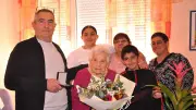 Gloria Garcia fête ses 100 ans au Bousquet-d'Orb, entourée de sa famille et des élus