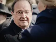 Hollande pose une nouvelle pierre à l'édifice de sa candidature présidentielle