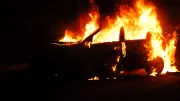 Incendie d'une voiture à Lunel : deux maisons évacuées, la piste accidentelle privilégiée