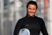Johanne Defay obtient la première wildcard maternité de l'histoire du surf mondial