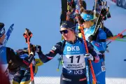 Julia Simon s'impose au sprint d'Otepää, Lou Jeanmonnot complète le podium