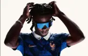 La FFF dévoile les nouveaux maillots des Bleus pour la Coupe du monde 2026