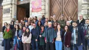 Élan de solidarité au lycée Daudet de Nîmes pour Saïda, menacée d'expulsion avec sa famille