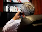 L'arnaque à la double détente : comment cette technique sophistiquée piège même les plus prudents