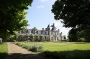 Le château de Tiregand en Dordogne change de propriétaire : Louis Guyot succède aux Saint-Exupéry