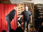 Le Domaine du Siorac transforme son chai en scène pour une soirée humour et magie