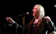 Le Printemps des Poètes 2026 en Gironde : Liberté, Patti Smith et Marché de la Poésie
