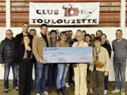 Les Amis de la ganaderia de Maynus honorent leur promesse avec un don à La Holi