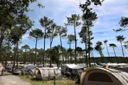 Les campings français enregistrent une hausse de fréquentation en 2025, soutenus par une clientèle fidèle