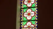 Les vitraux restaurés de l'église de Saint-Victor-de-Malcap marquent une étape cruciale