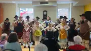 L'Escloupeto anime l'Ehpad Le Val d'Olt avec les traditions rouergates