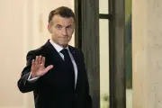 Macron rassure une jeune fille sur Instagram concernant la guerre au Moyen-Orient
