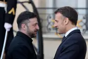 Macron reçoit Zelensky à Paris pour contrer la flotte fantôme russe et soutenir l'Ukraine