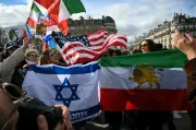 Manifestation d'Iraniens à Paris après les frappes : joie et appels au changement de régime
