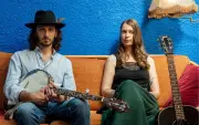 Mios : Un apéro-concert folk avec le duo Glenn Arzel et Claire Nivard le 6 mars