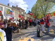 Mobilisation massive contre les fermetures de classes à la rentrée prochaine