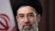 Mojtaba Khamenei, le discret successeur désigné de l'ayatollah Ali Khamenei en Iran
