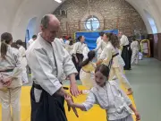 Montignac : les jeunes initient leurs parents à l'aïkido lors d'un cours spécial
