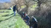 Montlaur : le curage annuel du canal mobilise les jardiniers bénévoles