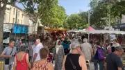 Municipales 2026 à Bagnols-sur-Cèze : les candidats mobilisent sur le marché avant le second tour