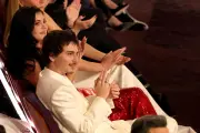 Oscars 2026 : Timothée Chalamet déçu, Paul Thomas Anderson triomphe lors d'une cérémonie sage