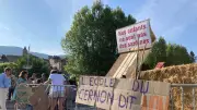 Parents d'élèves en colère à Saint-Georges de Luzençon contre la suppression d'un poste d'enseignant