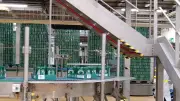 Perrier ouvre son usine modernisée à Vergèze pour tourner la page des polémiques