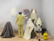 Philippe Quesne réinvente l'art dans l'ancien appartement de Serge à Bordeaux