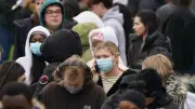 Épidémie de méningite au Royaume-Uni : 30 000 personnes alertées après deux décès