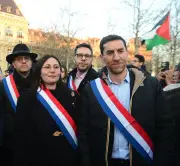 Pour les enfants d'immigrés élus maires, la joie pure avant d'entrer dans le dur