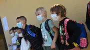 Protocole sanitaire niveau 2 : quelles règles s'appliquent dans les écoles de 61 départements ?
